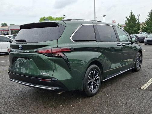 Cypress 2025 Toyota Sienna Platinum 7 Passenger