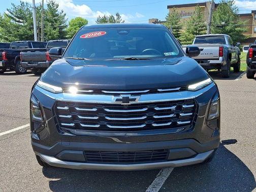 Mosaic Black Metallic 2026 Chevrolet Equinox LT
