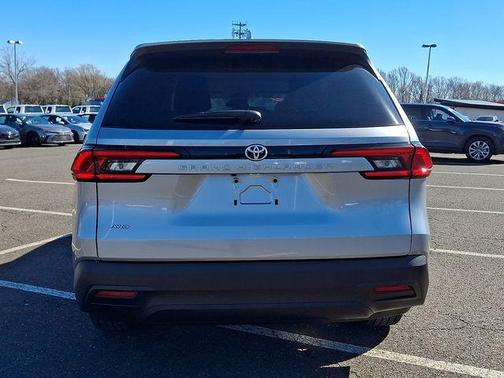2025 Toyota Grand Highlander LE