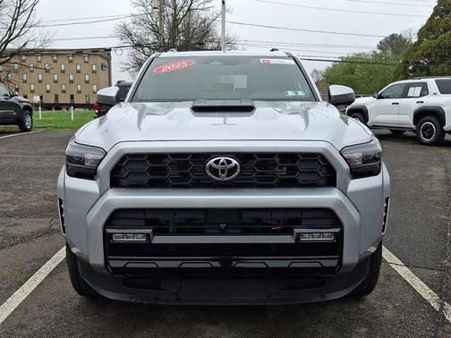 CUTTING EDGE 1L0 2025 Toyota 4Runner TRD Sport Premium