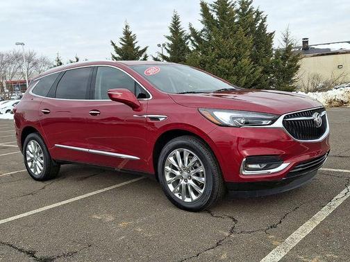 2021 Buick Enclave Essence