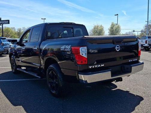 Magnetic Black Metallic 2019 Nissan Titan SV