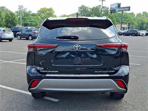 2024 Toyota Highlander Platinum