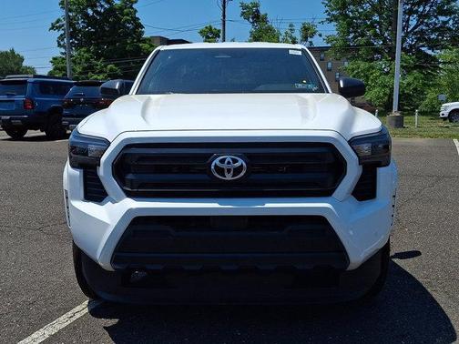 Ice 2026 Toyota Tacoma SR