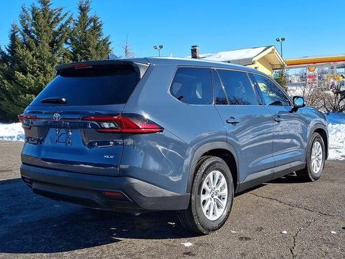 2025 Toyota Grand Highlander XLE