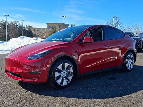 2023 Tesla Model Y Long Range