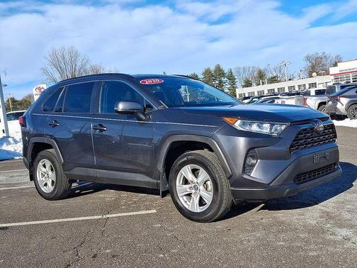 2020 Toyota RAV4 XLE