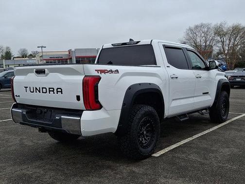 White 2022 Toyota Tundra SR5