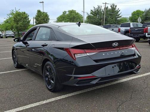 Onyx Black 2023 Hyundai ELANTRA SEL