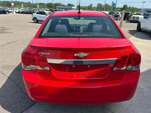 Red 2014 Chevrolet Cruze 1LT