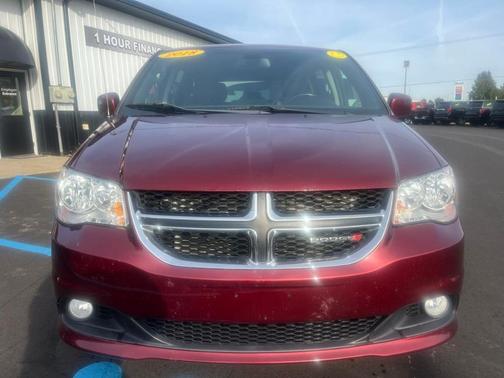 Red 2018 Dodge Grand Caravan SXT
