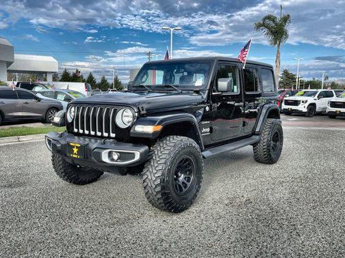 2023 Jeep Wrangler 4-Door Sahara 4x4