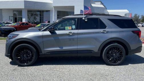 CARBONIZED GRAY METALLIC 2025 Ford Explorer ST-Line