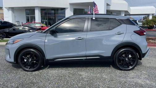 2023 Nissan Kicks SR