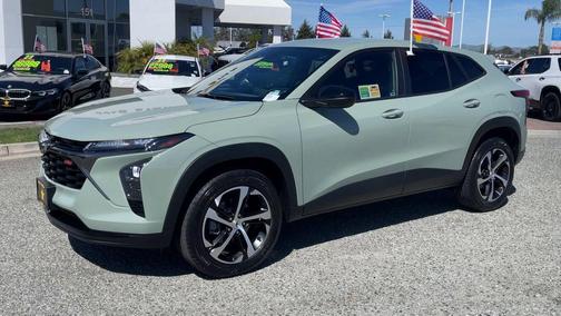 Cacti Green 2024 Chevrolet Trax FWD 1RS