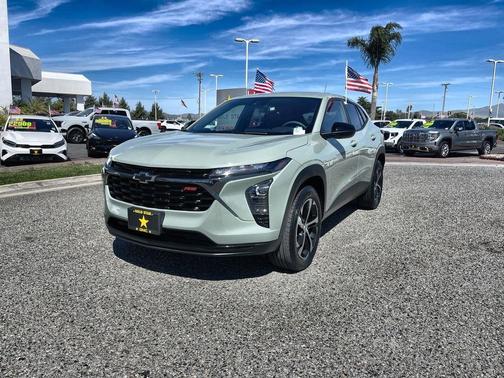 Cacti Green 2024 Chevrolet Trax FWD 1RS