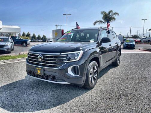 2024 Volkswagen Atlas 2.0T SE