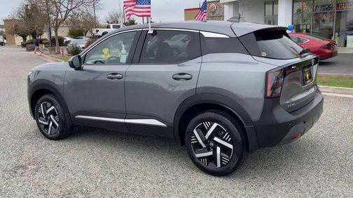 2025 Nissan Kicks SV