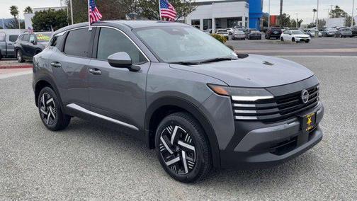 2025 Nissan Kicks SV