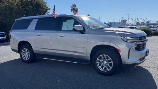 2023 Chevrolet Suburban LT