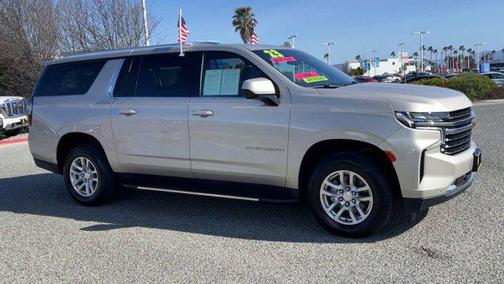 2023 Chevrolet Suburban LT