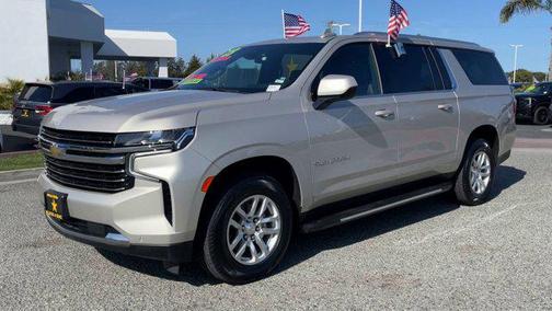 2023 Chevrolet Suburban LT