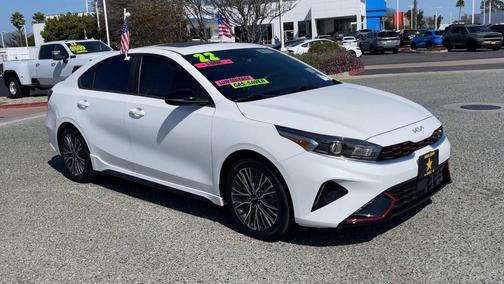 Snow White Pearl 2022 Kia Forte GT-Line
