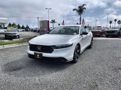Platinum White Pearl 2026 Honda Accord Hybrid Sport