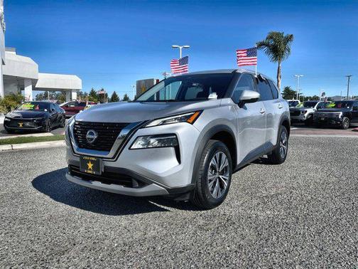 2022 Nissan Rogue SV
