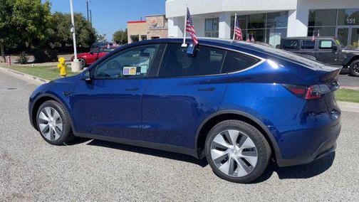 2022 Tesla Model Y Long Range Dual Motor All-Wheel Drive