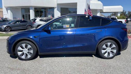 2022 Tesla Model Y Long Range Dual Motor All-Wheel Drive