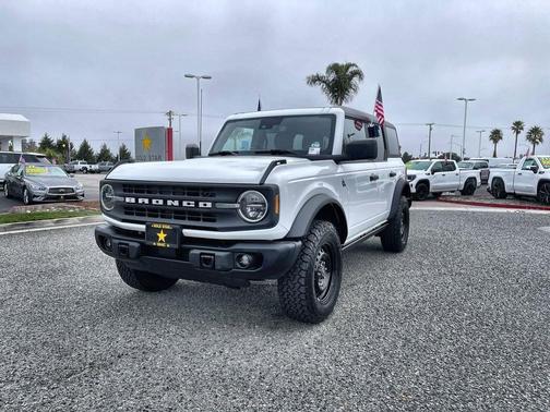2023 Ford Bronco Black Diamond