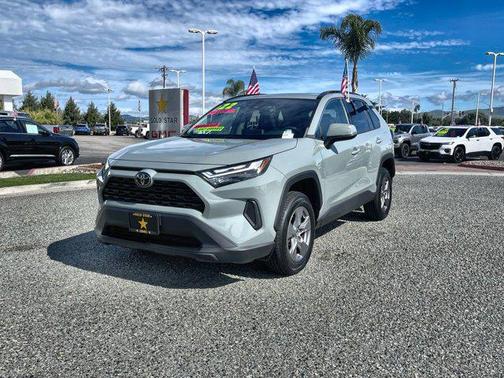 2022 Toyota RAV4 XLE