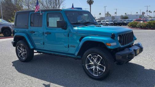 Bikini Pearl Coat 2024 Jeep Wrangler 4xe Sport S