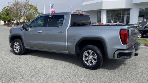 Sterling Metallic 2025 GMC Sierra 1500 SLT