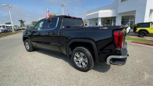 2023 GMC Sierra 1500 SLE