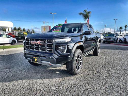 2025 GMC Canyon AT4