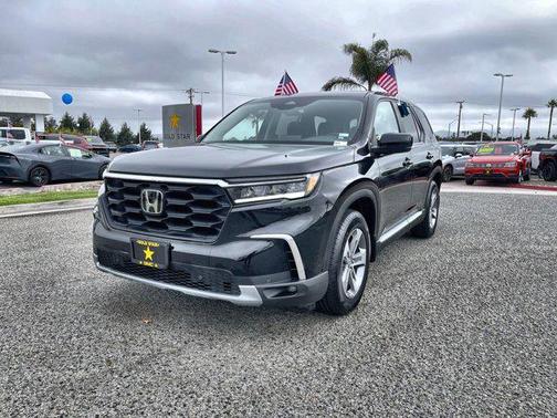 2023 Honda Pilot AWD EX-L 8 Passenger