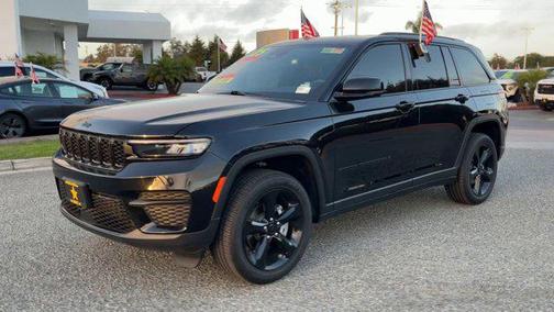2025 Jeep Grand Cherokee Altitude