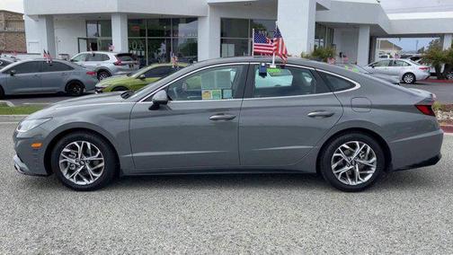 2022 Hyundai SONATA SEL