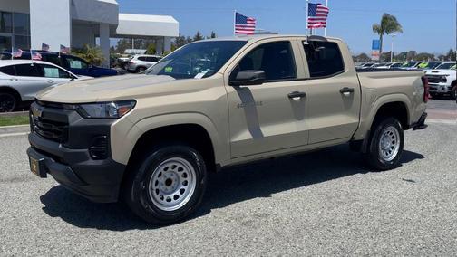 Sand Dune Metallic 2024 Chevrolet Colorado WT