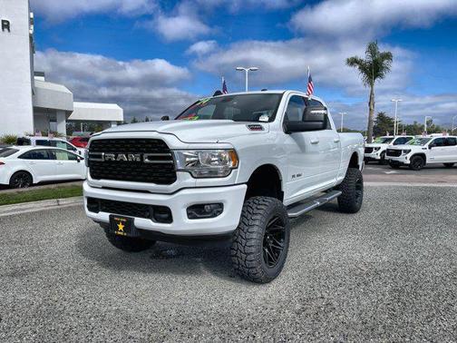 2024 RAM 2500 Big Horn Crew Cab 4x4 6'4' Box