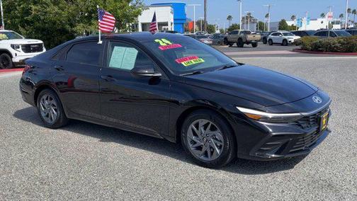Abyss Black 2024 Hyundai ELANTRA SEL