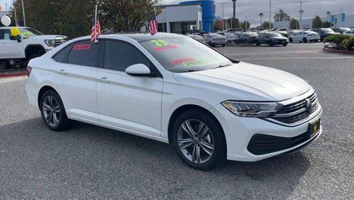 Opal White Pearl 2023 Volkswagen Jetta 1.5T SE