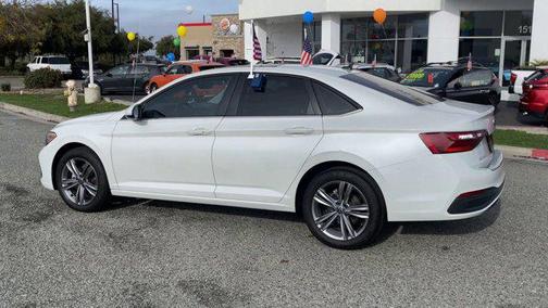 Opal White Pearl 2023 Volkswagen Jetta 1.5T SE