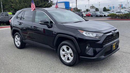 2021 Toyota RAV4 XLE