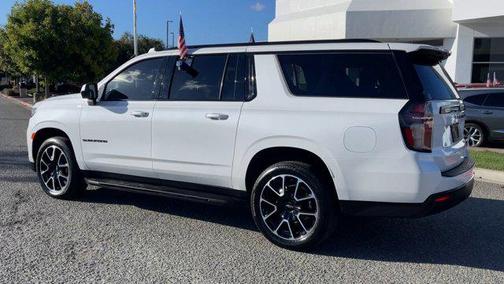 2024 Chevrolet Suburban RST