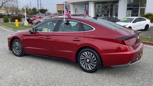 2023 Hyundai SONATA Hybrid Limited