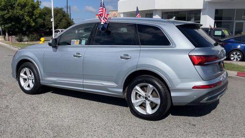 2024 Audi Q7 45 Premium Plus