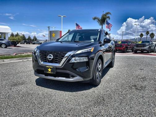 Super Black 2023 Nissan Rogue SL